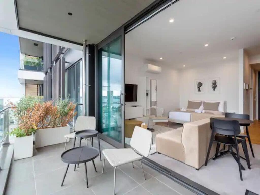 Sleek Modern Studio With Balcony 오클랜드 외부 사진