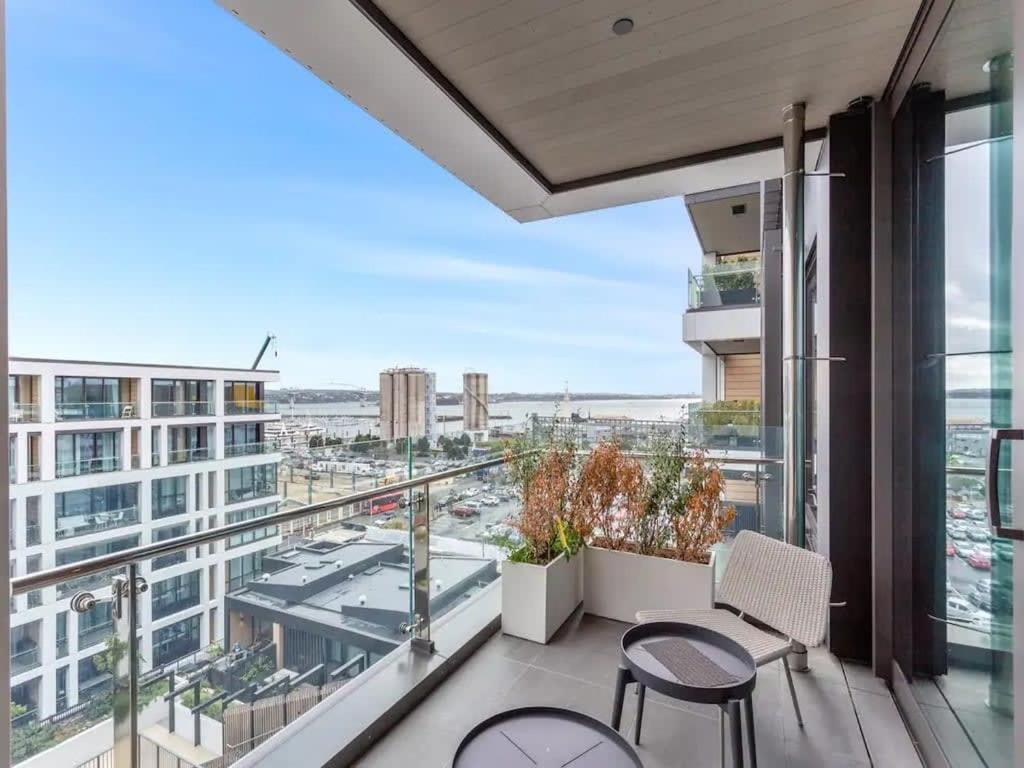 Sleek Modern Studio With Balcony 오클랜드 외부 사진
